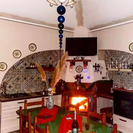 Grotta Monte Etna Chalet *