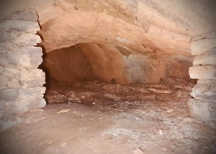 シャレー Grotta Monte Etna *